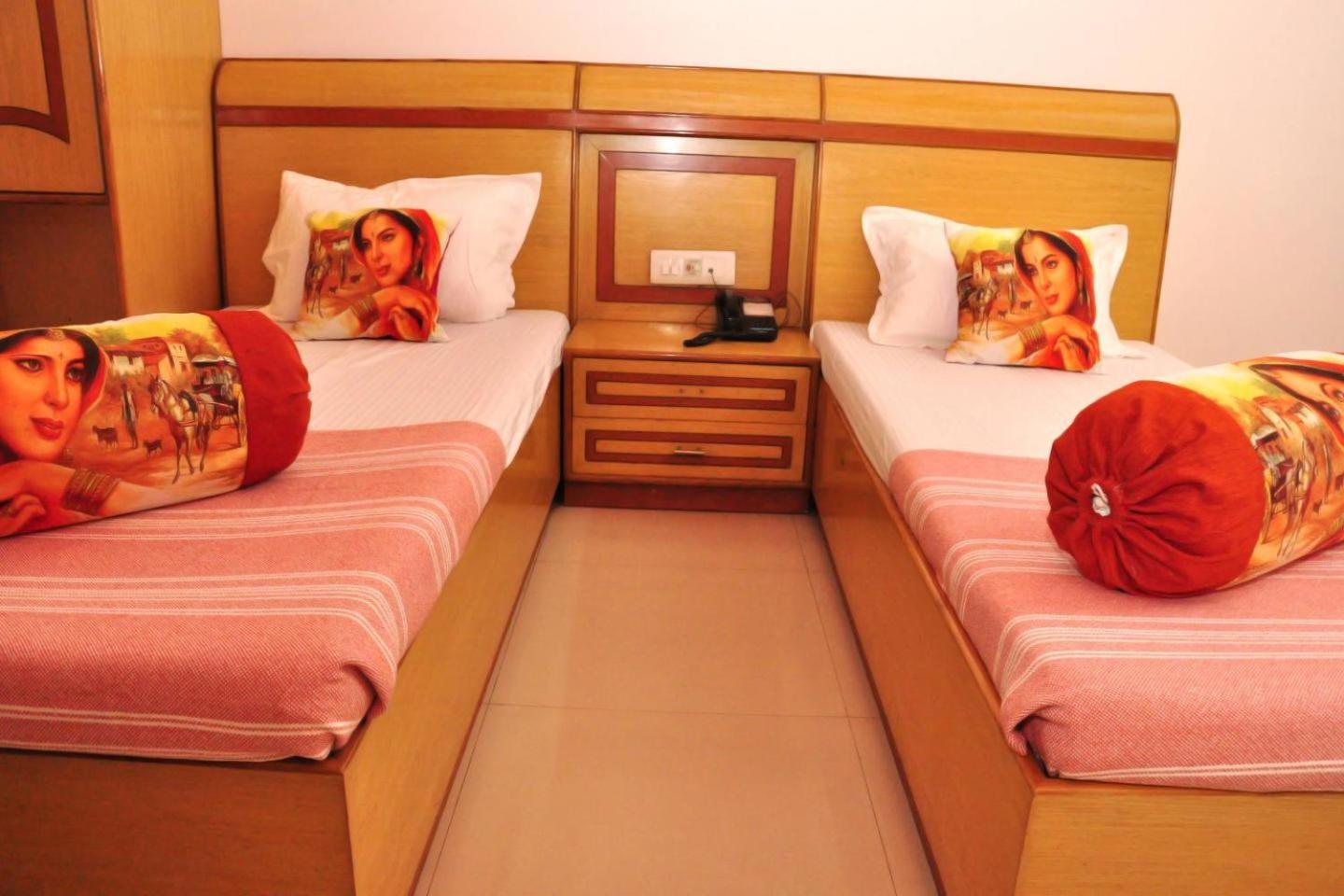 Hotel Blue Bell - Karol Bagh New Delhi 외부 사진