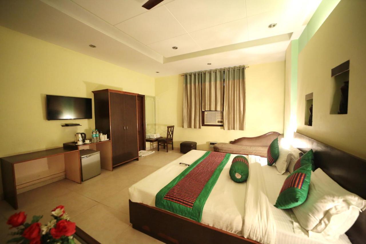 Hotel Blue Bell - Karol Bagh New Delhi 외부 사진