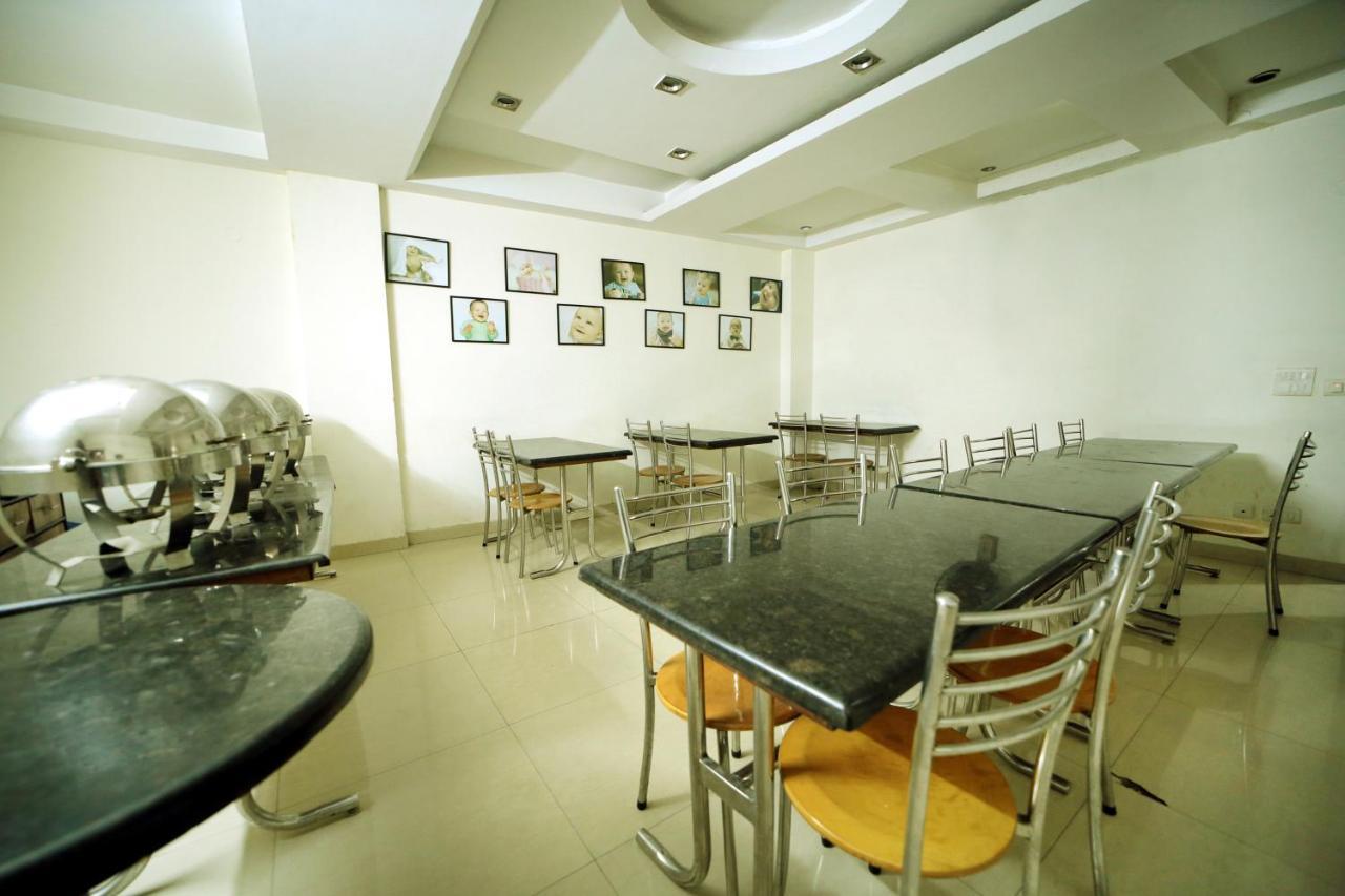 Hotel Blue Bell - Karol Bagh New Delhi 외부 사진